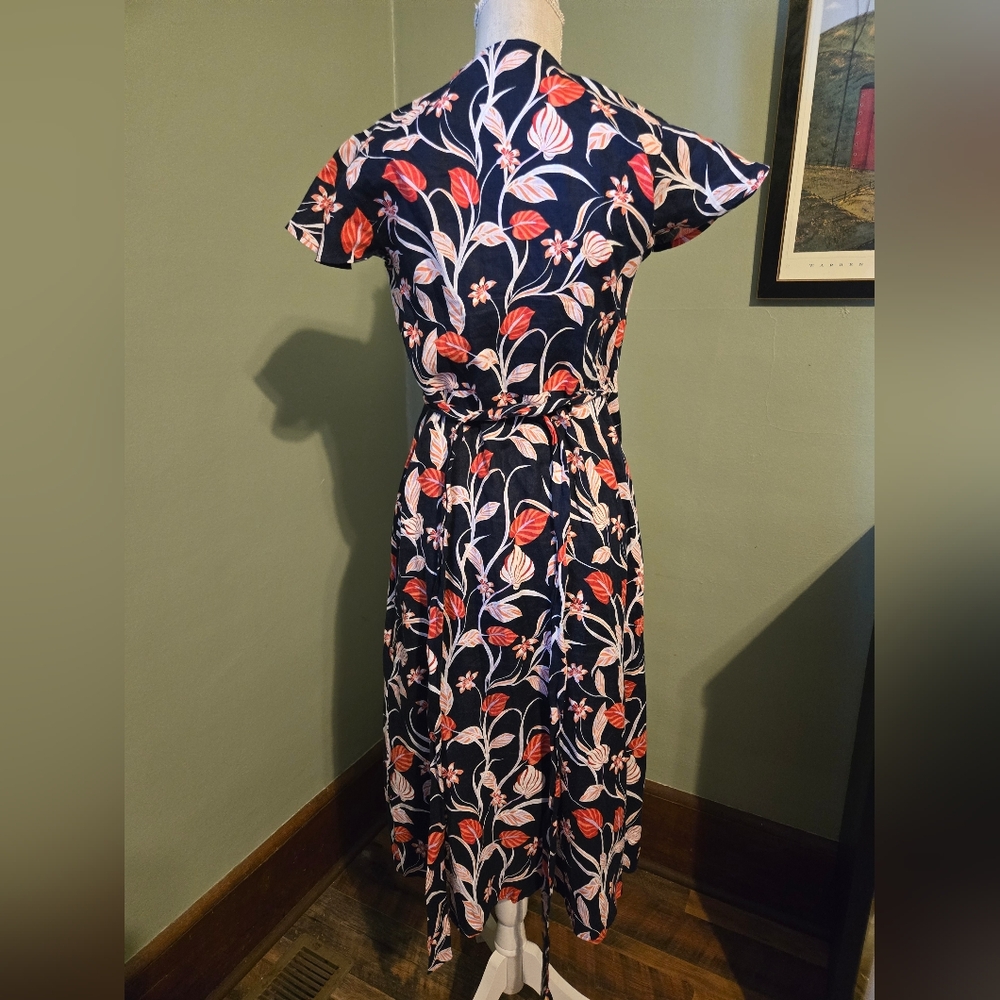 Draper James SIZE 6 Wrap Dress Summer Navy Orange Floral 100% Linen Woman's a1 - Picture 9 of 12